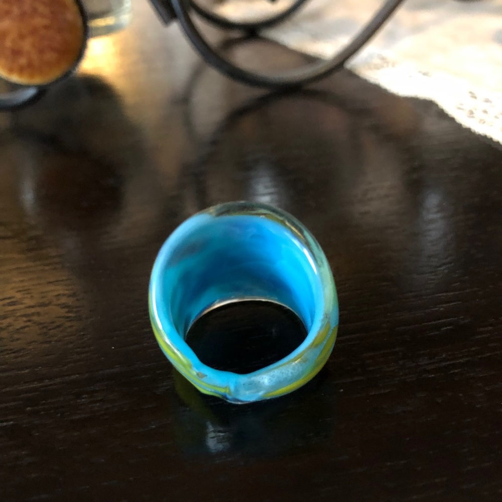 Retro Ring - Picture 3 of 3
